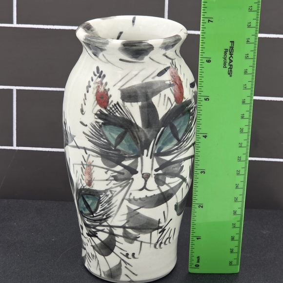 Graffiti Style Studio Pottery Vase Cat Design - Picture 7 of 7